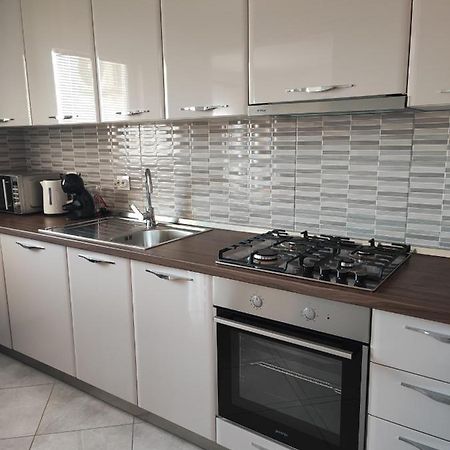 Apartment Eva Pula Ngoại thất bức ảnh